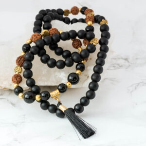 Japamala de Obsidiana y Rudraksha